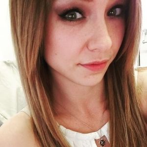 Meet your Posher, Taryn